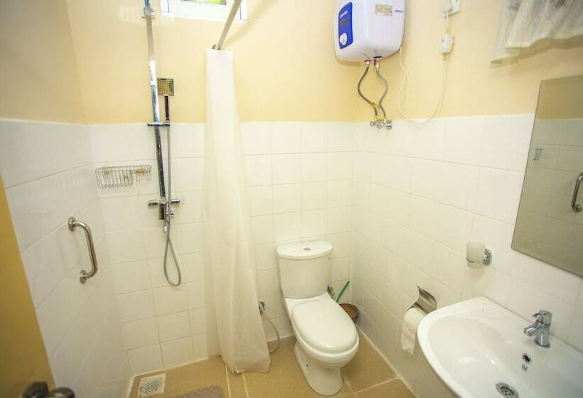 ペンション The Hilltop Eco Homestay