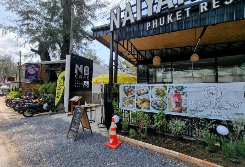پانسیون Tt Naiyang Beach Phuket