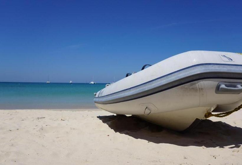 پانسیون Tt Naiyang Beach Phuket