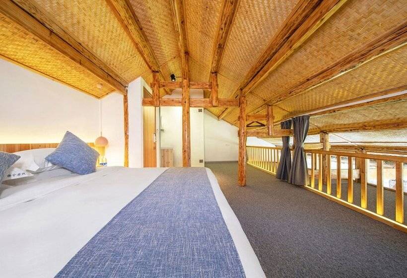 پانسیون W Lodge