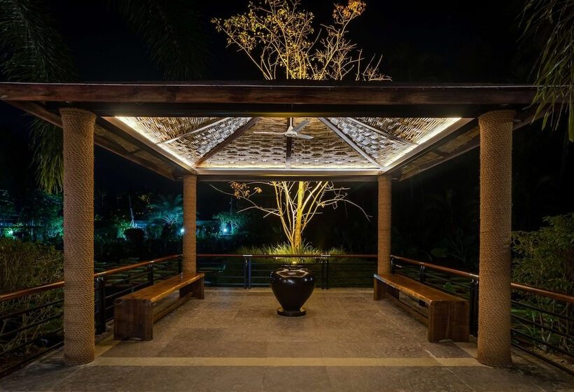 אתר נופש Rvr Sarovar Portico Dindi