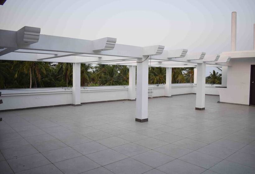 منتجع White Pearl Residency