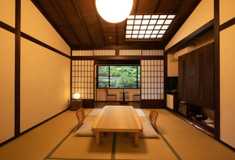 료칸 Nakatsukeikoku Yunomori