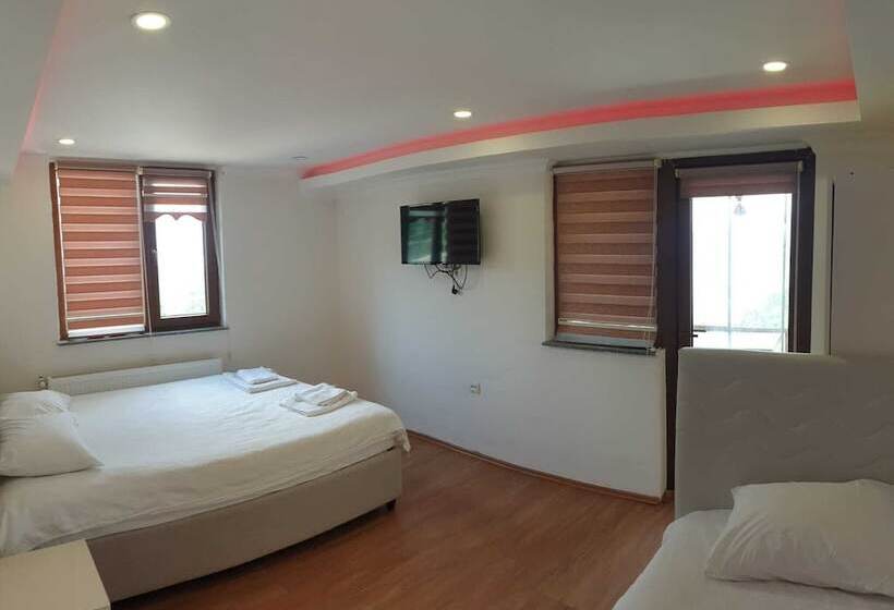 Sisdagi Zirve Otel