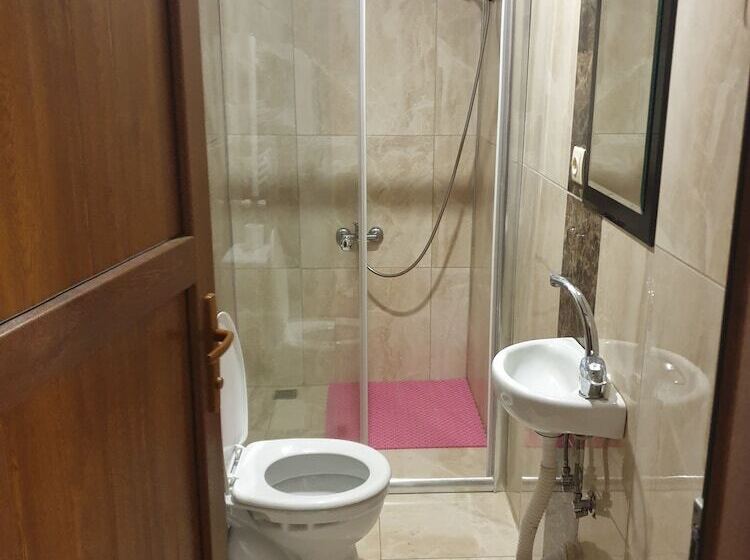 Sisdagi Zirve Otel