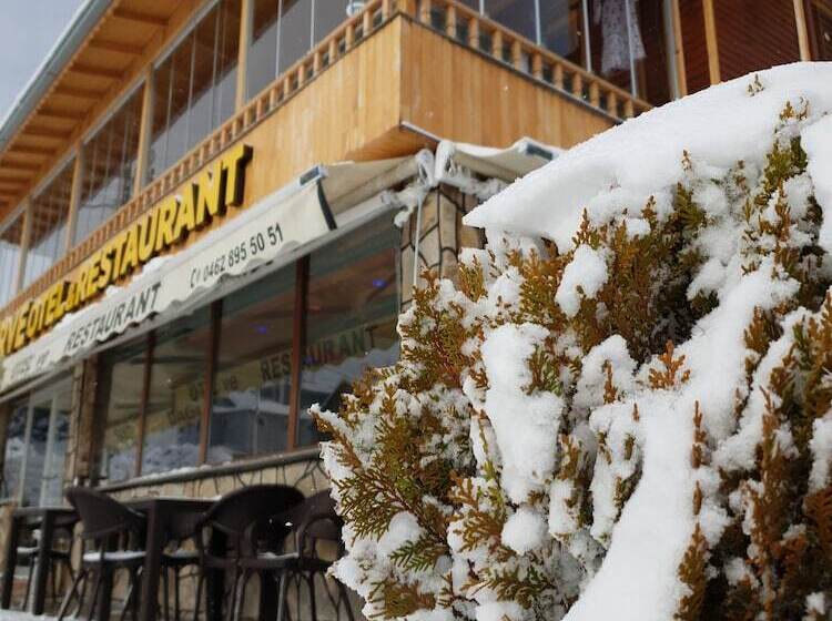 Sisdagi Zirve Otel
