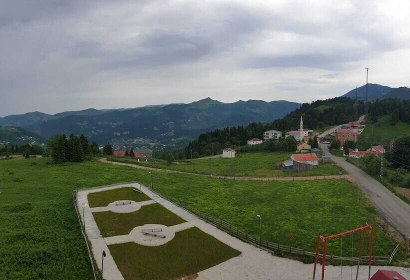 Sisdagi Zirve Otel