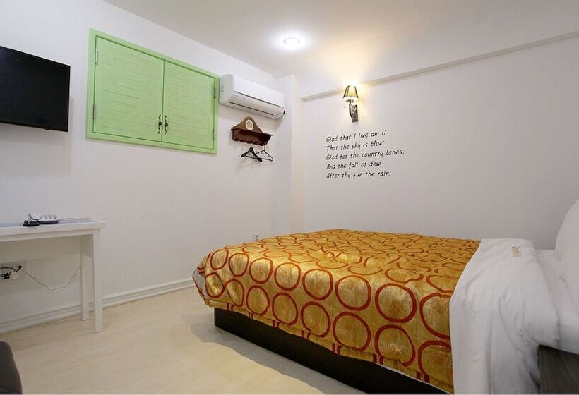 Yegrina Motel
