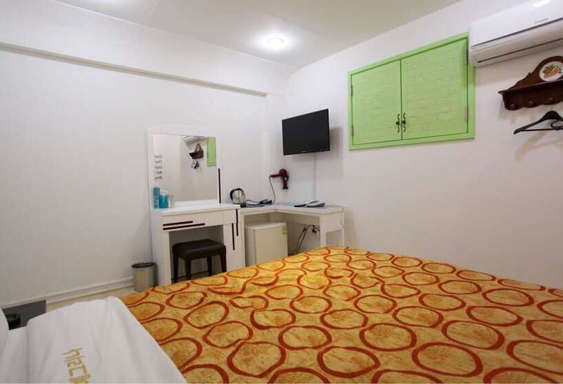 Yegrina Motel