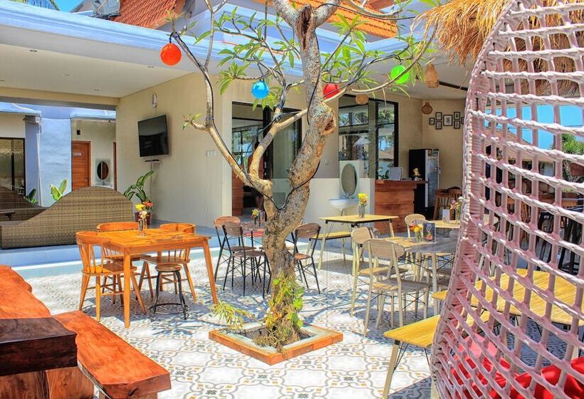 住宿加早餐  La Mogi Cottage