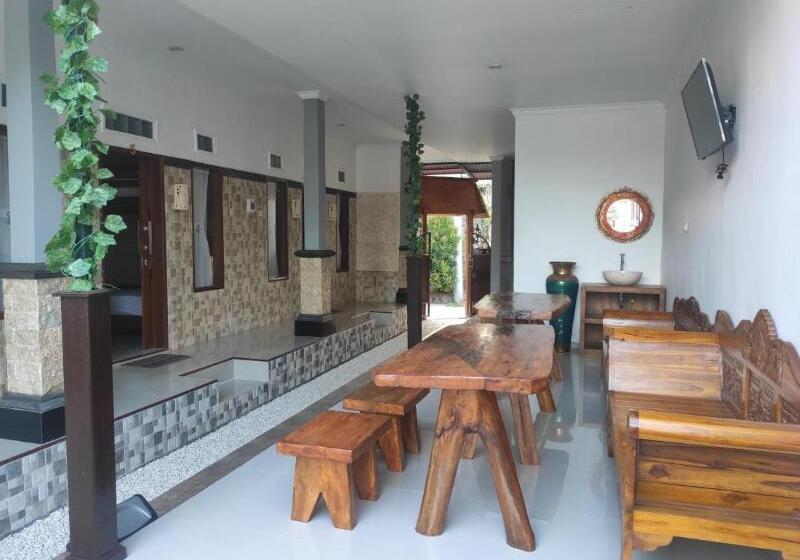 Gedhong Hostel