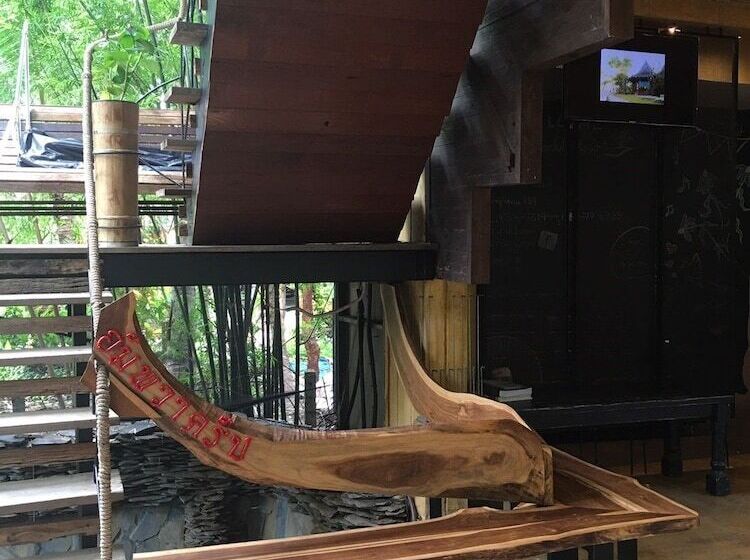 هتل Amphawa Club