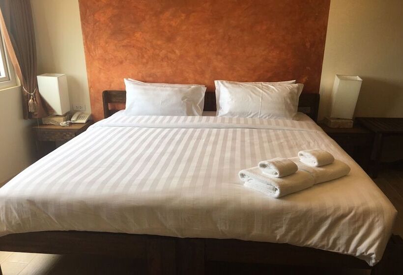 هتل Arcadia Maephim Serviced Apartment