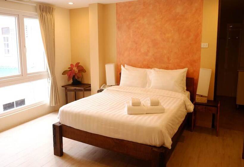 هتل Arcadia Maephim Serviced Apartment