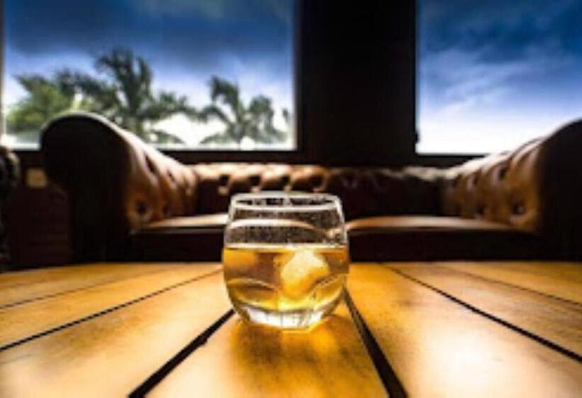 فندق Chandrawati Palace