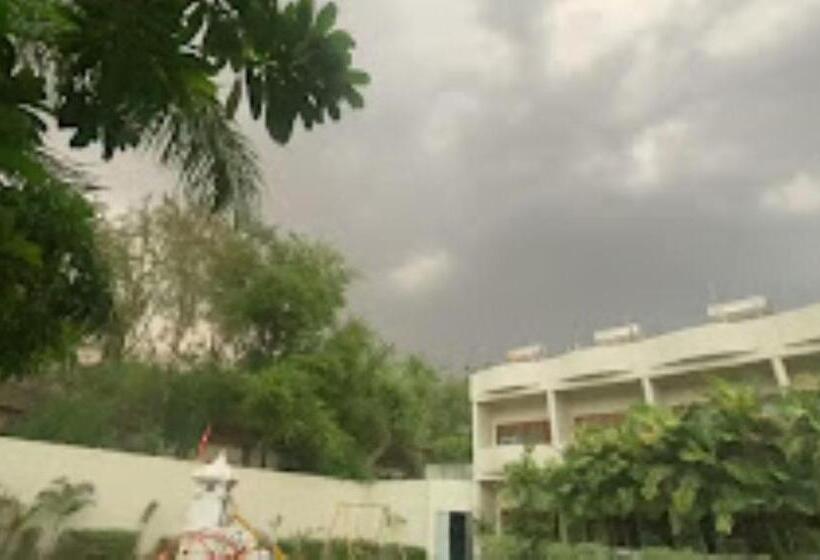 فندق Chandrawati Palace