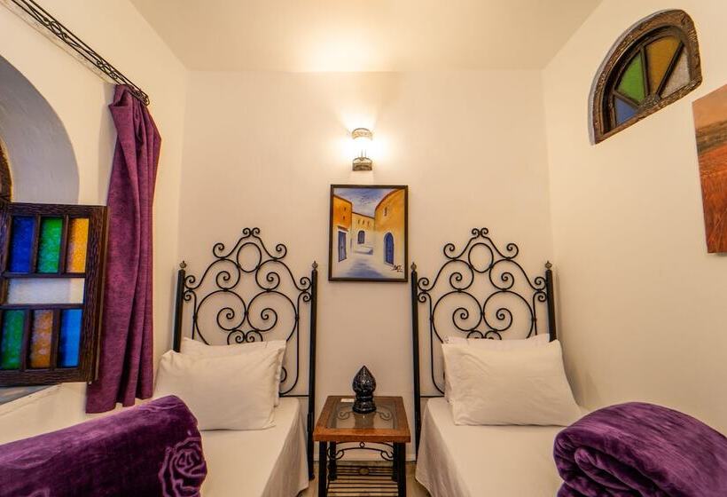 هتل Hôtel Dar Nokhba