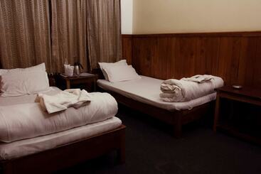هتل Rabdentse Residency