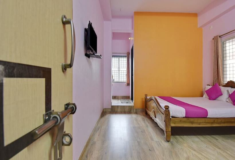 酒店 Spot On 48860 Anil Lodge