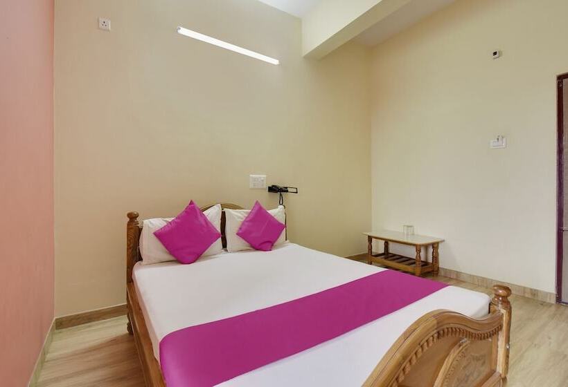 酒店 Spot On 48860 Anil Lodge