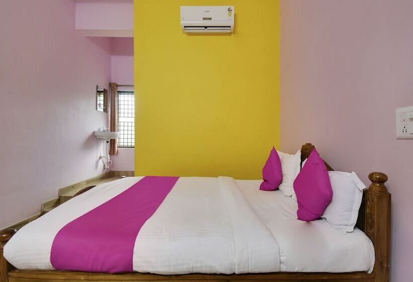 酒店 Spot On 48860 Anil Lodge