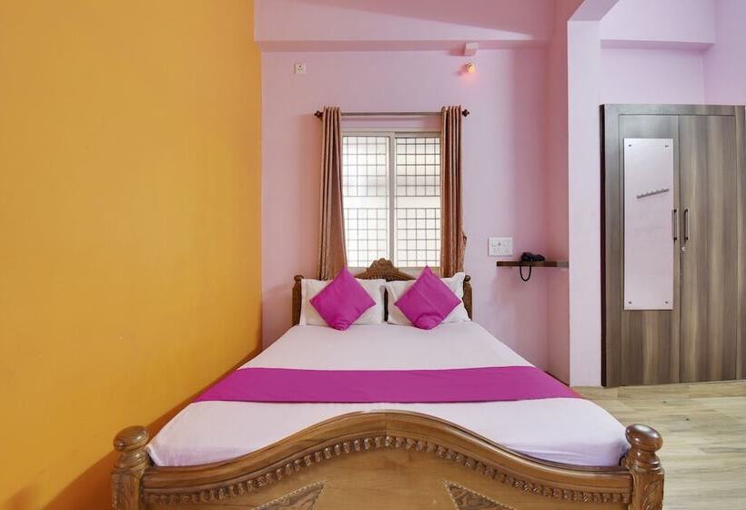 酒店 Spot On 48860 Anil Lodge