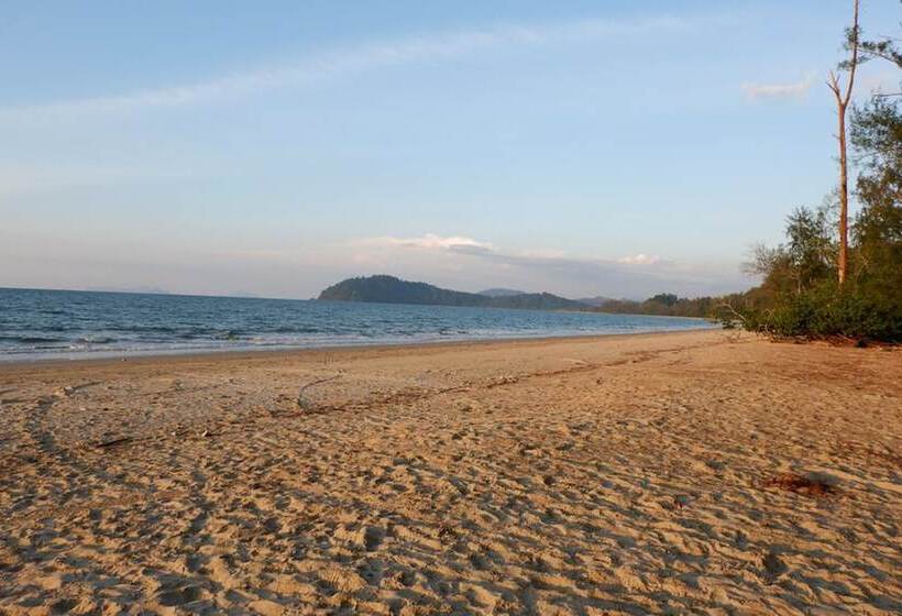 فندق The Camp Resort