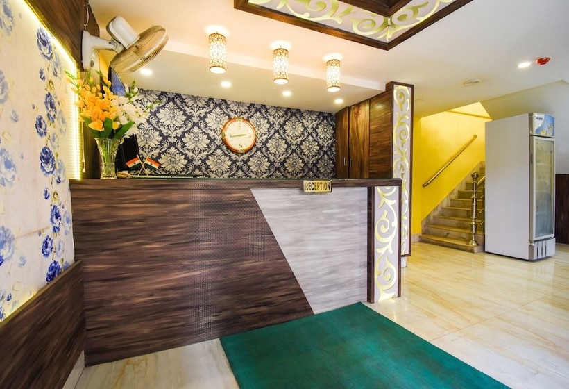 Отель Spot On 49956 Mainak & Cottage