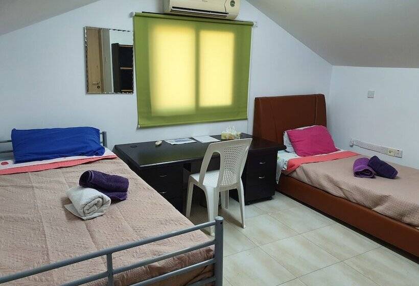 Пансион Acticon Rooms Larnaca