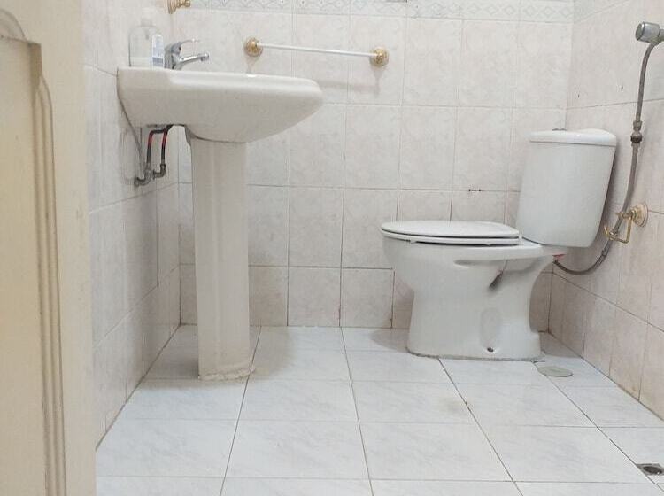 پانسیون Come Inn Costa Caparica