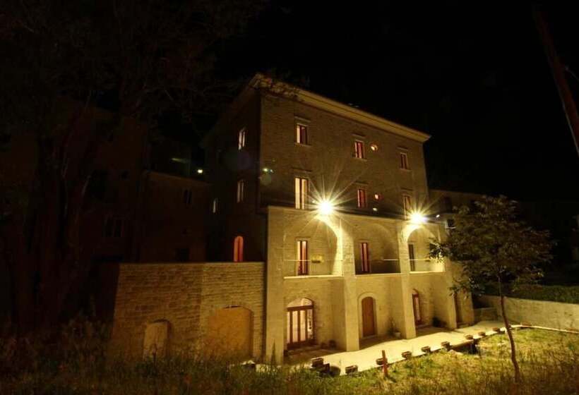 بنسيون Palazzo 1892 Guest House
