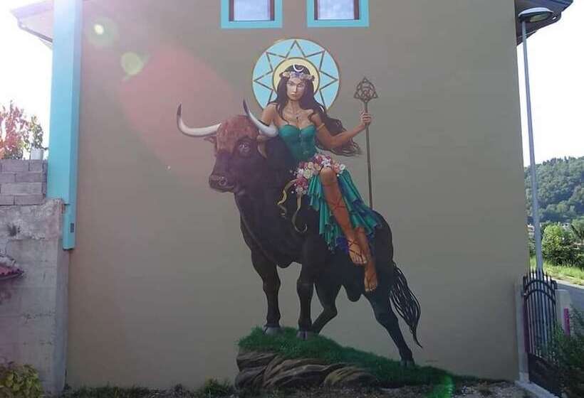 مبيت وإفطار Books&bikes