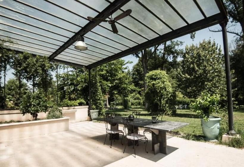 ベッドアンドブレックファースト La Villa Bella