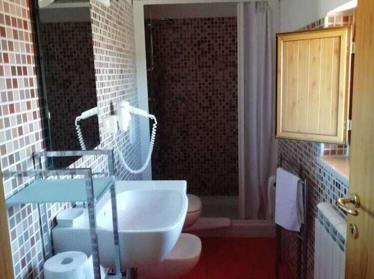 مبيت وإفطار Villa Tardioli Affittacamere