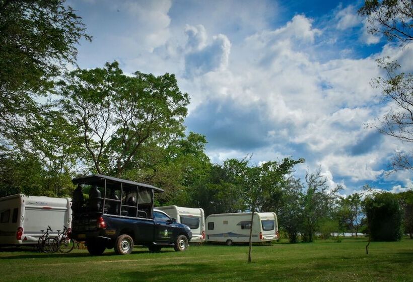 ホテル Big Game On Wheels   Wilpattu