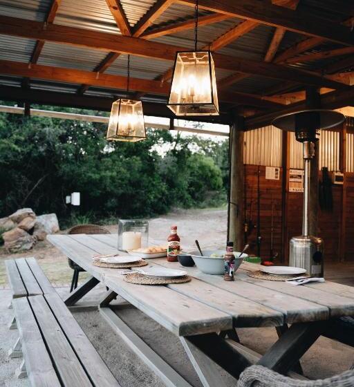 Отель Burlington Bush Cottages By The Oyster Collection