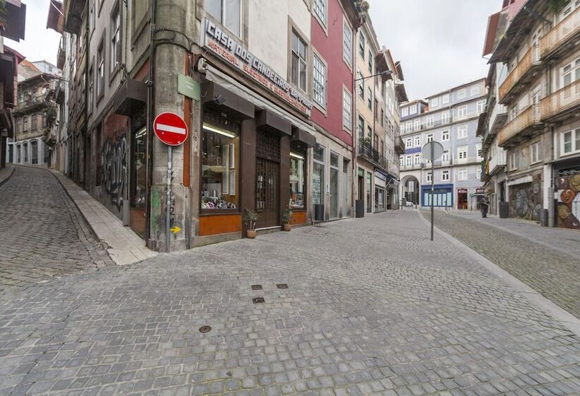 هتل Go2oporto A Portoments