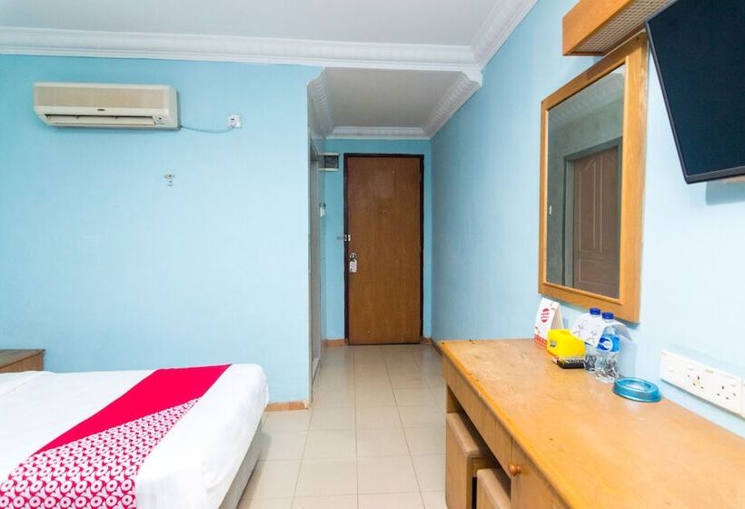 فندق Grand Palace By Oyo Rooms