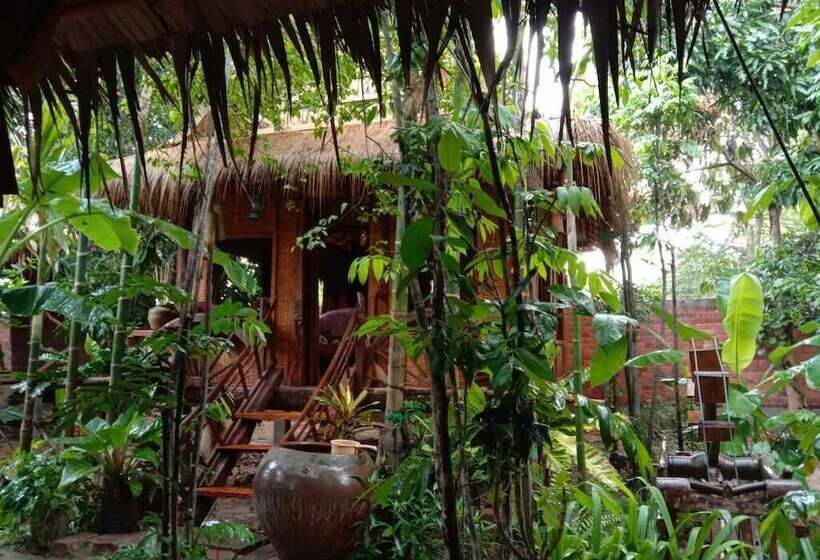 فندق Kakrona Pouk Homestay