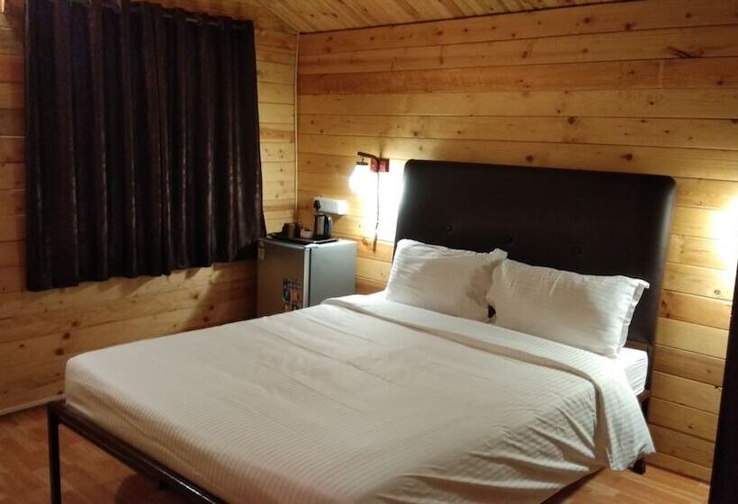 בית מלון כפרי Lazy Frog Goa