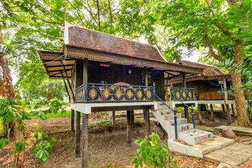 هتل Mai Ngam Riverside Resort