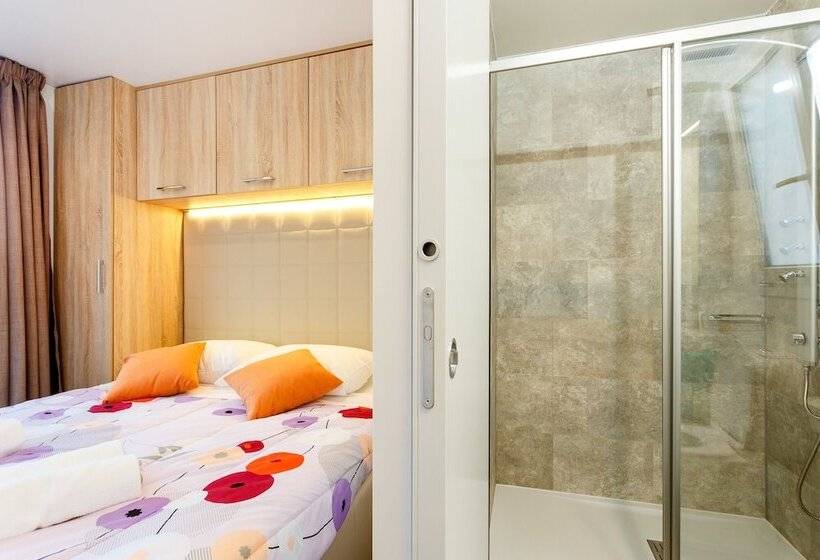 ホテル Mobile Homes Fkk Nudist Camping Solaris