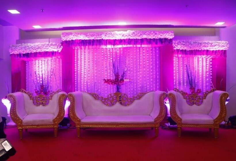 فندق Shivam