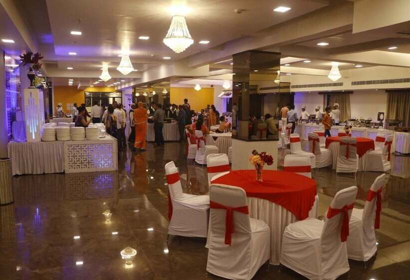 فندق Shivam