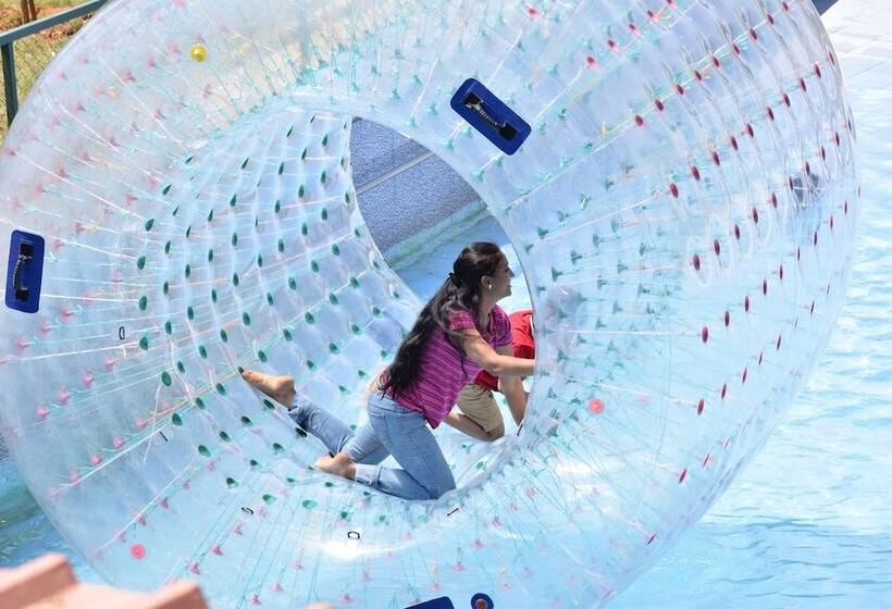 Park Hotel And Resort