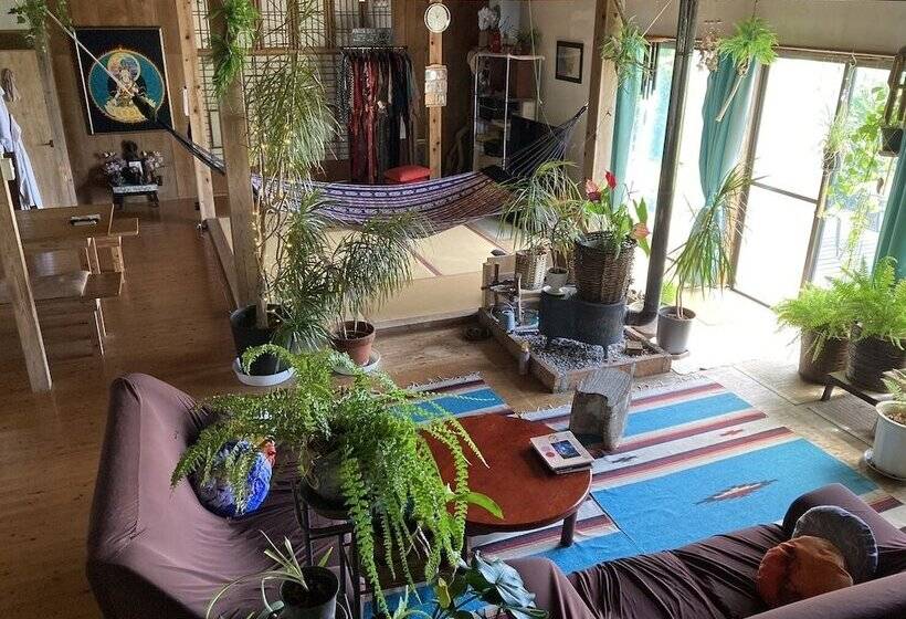 بنسيون Galaxy Guest House