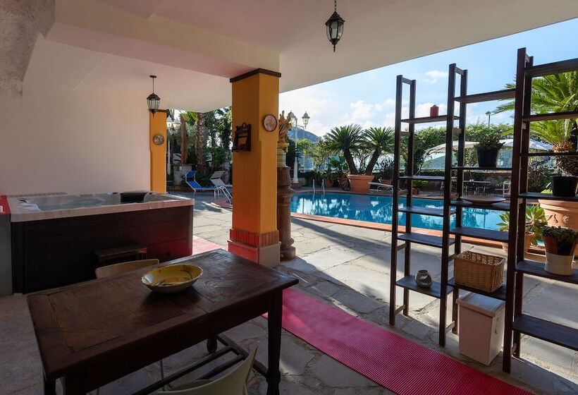 ペンション Villa Amalia Resort