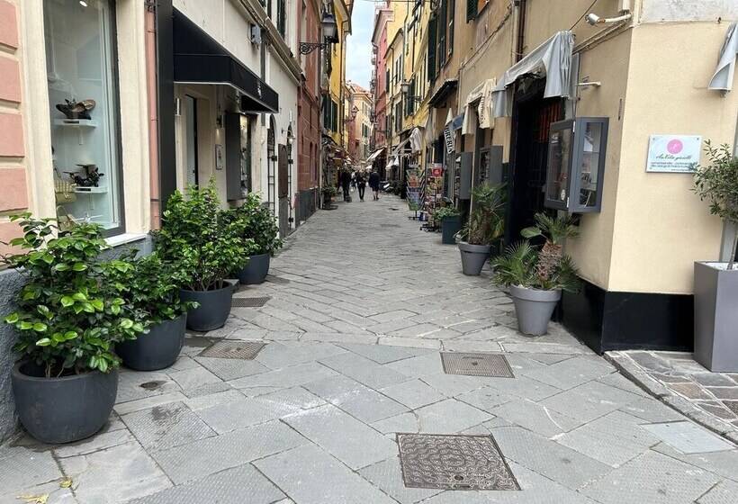 레지던스 Stunning Medieval Mountain Retreat With Pool