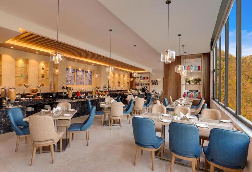 אתר נופש Lemon Tree Hotel Tapovan Rishikesh