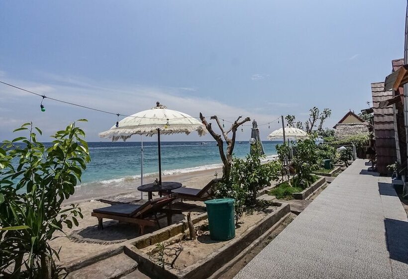 Road Beach Homestay